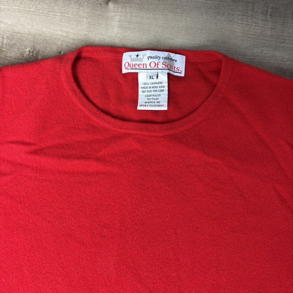 Vintage Queen of Scotland 100% Cashmere red Crewneck Sweater XL Classic Preppy - Picture 6 of 8